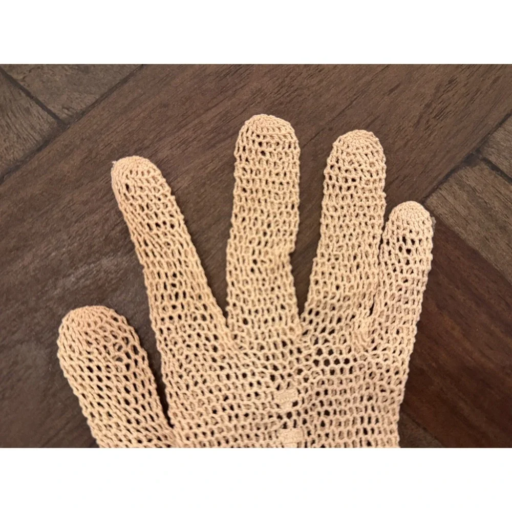 Vintage Women Crotched Cotton Gloves‎ Bracelet Length Edwardian to pre 60s Style